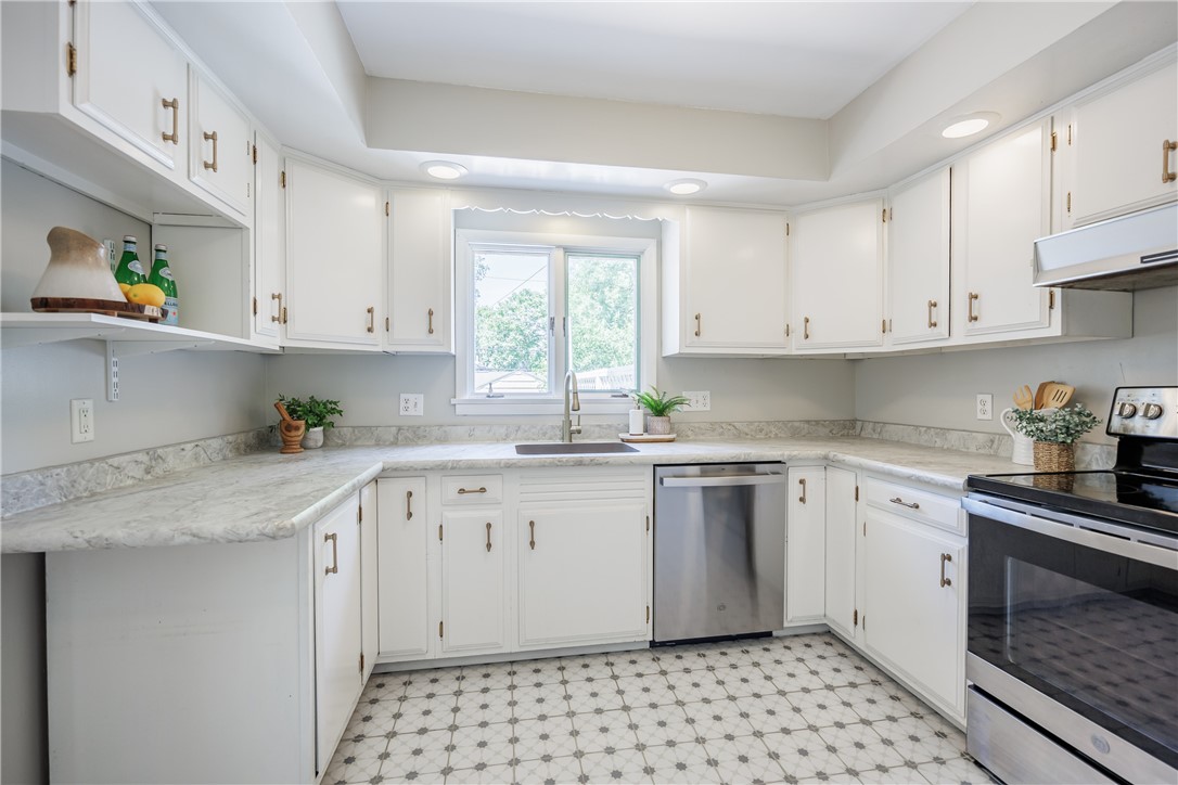 30 Rawlinson Road Irondequoit, NY 14617 - Photo 13 of 44