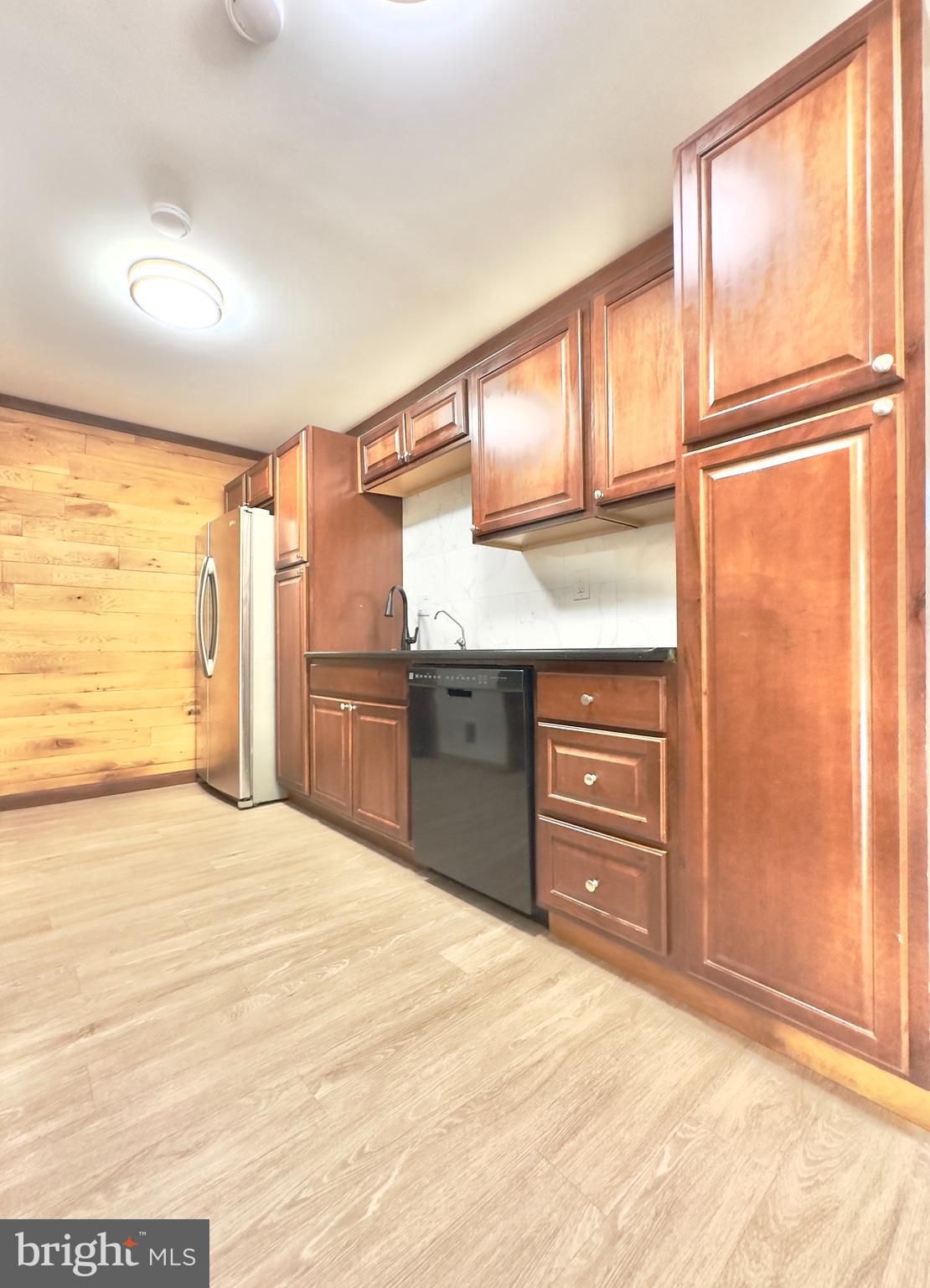 136 North Cottage Road Sterling, VA 20164 - Photo 12 of 29 Gallery Image 12