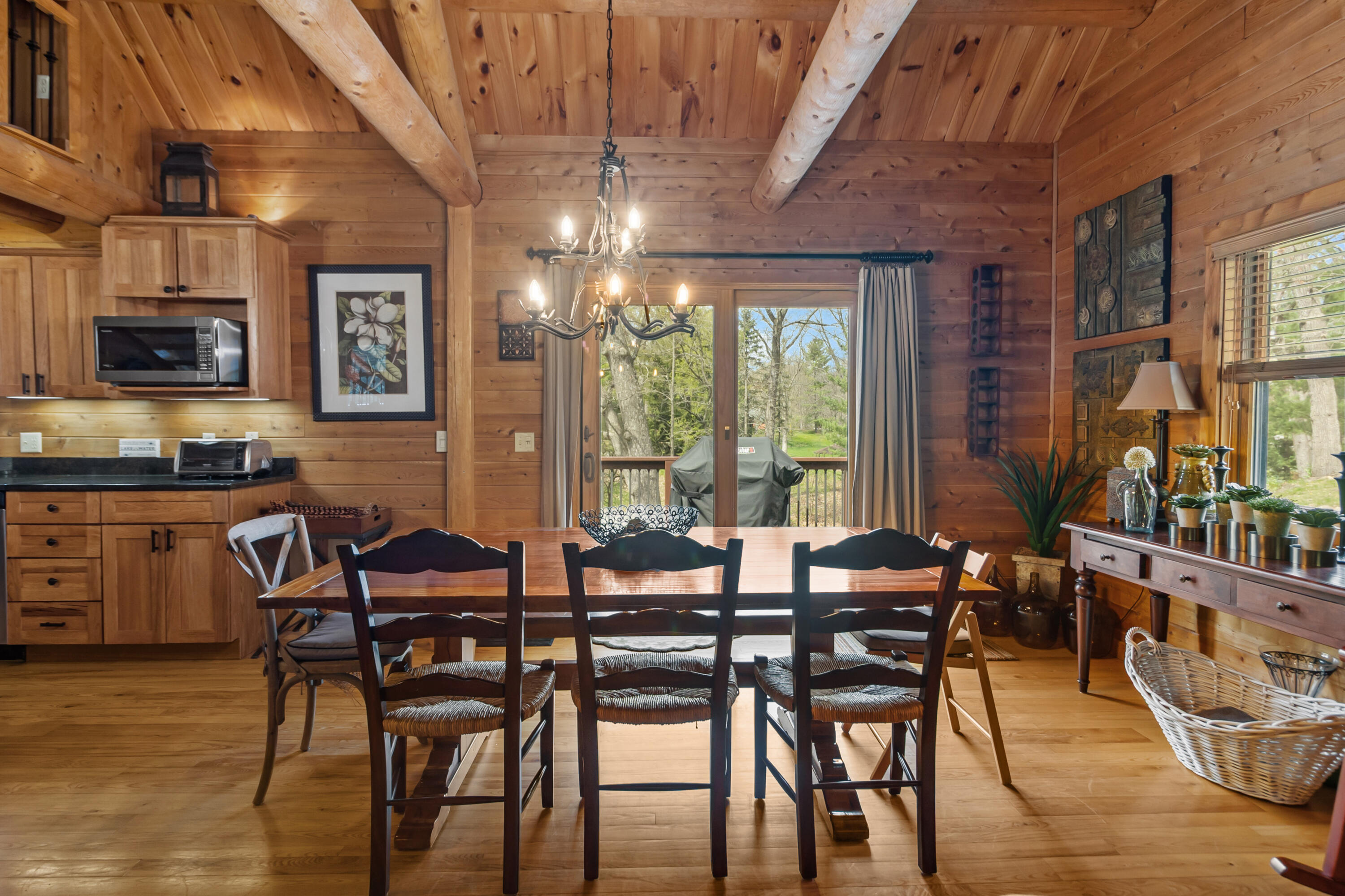 W5782 Ridge Road La Grange, WI 53121 - Photo 13 of 51 Dining