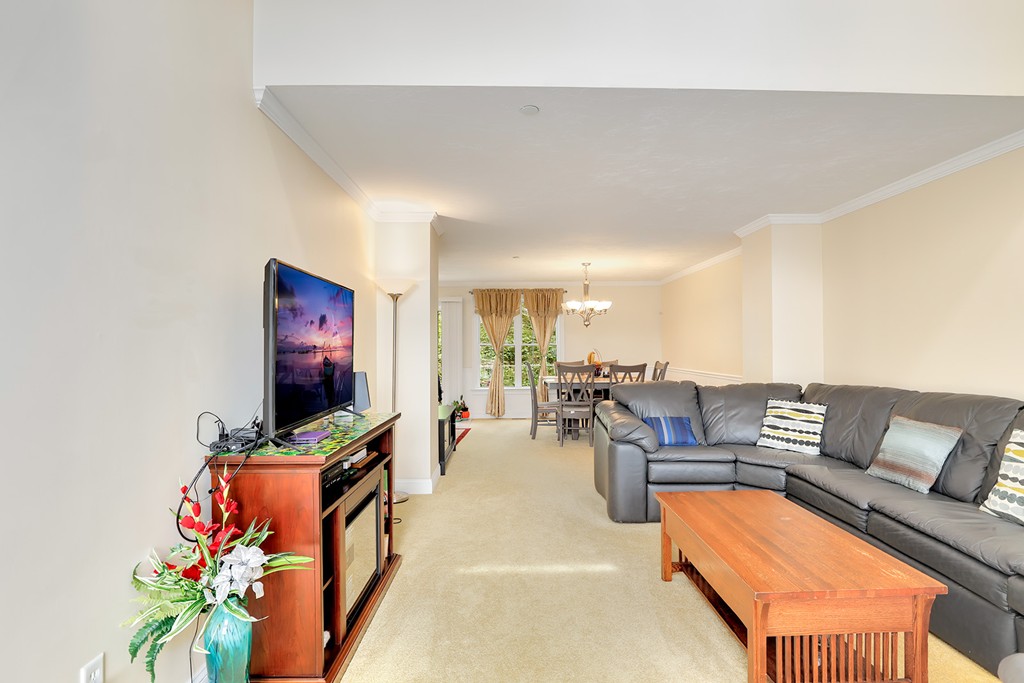 61 Providence Road, Unit 3 Grafton, MA 01519 - Photo 4 of 31 Gallery Image 4