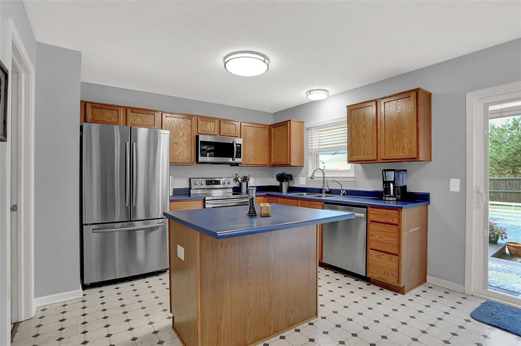 5048 West Bay Road Plainfield, IN 46168 - Photo 21 of 60 Gallery Image 21