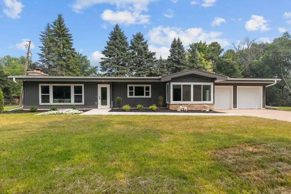 $369,900 | 1900 Leonard Point Road, Oshkosh, WI 54904