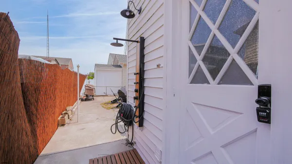 $8,000 | 229 North Derby Avenue, Unit 2, Ventnor City, NJ 08406