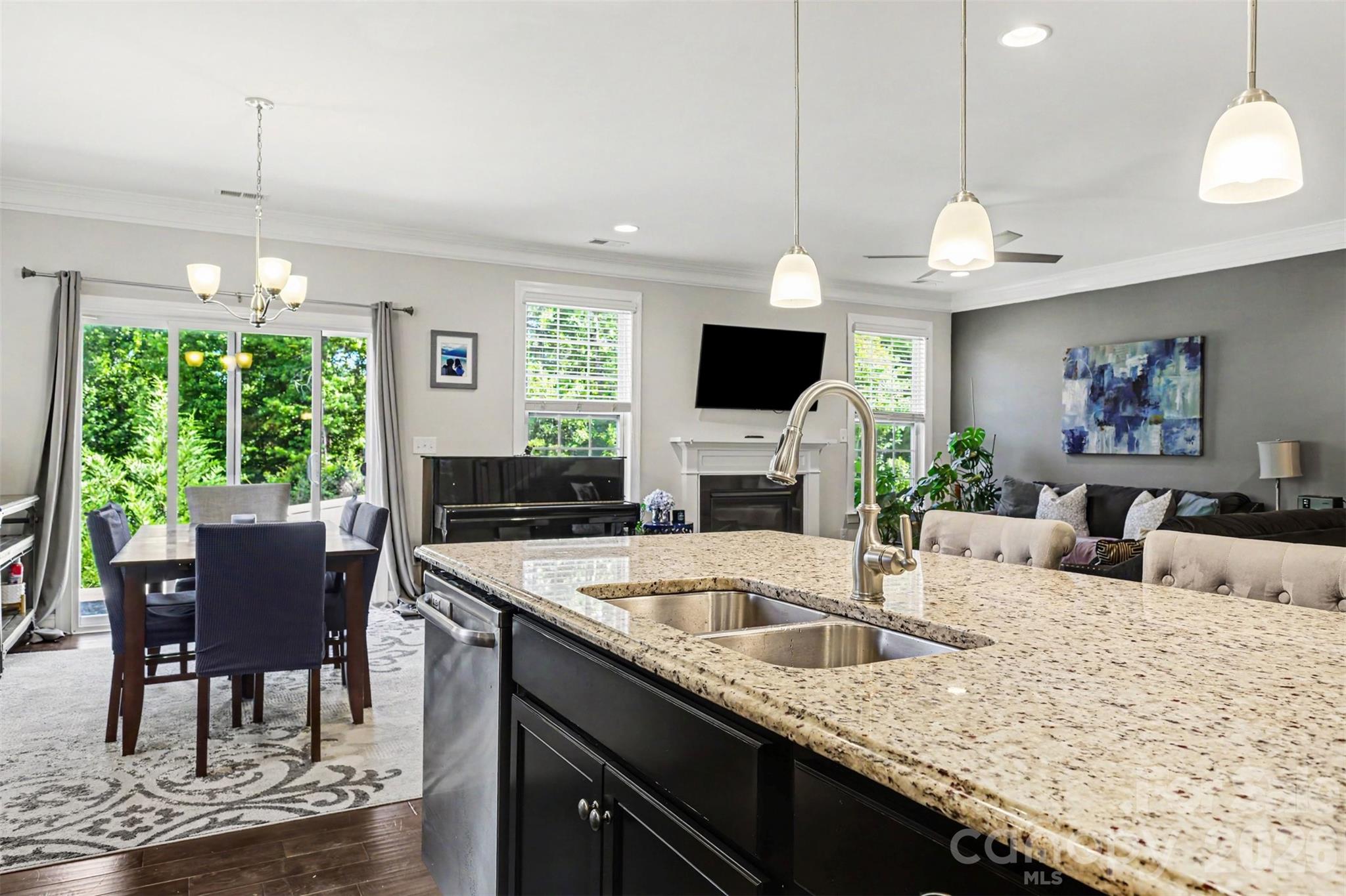1376 Rainier Drive Fort Mill, SC 29708 - Photo 5 of 31