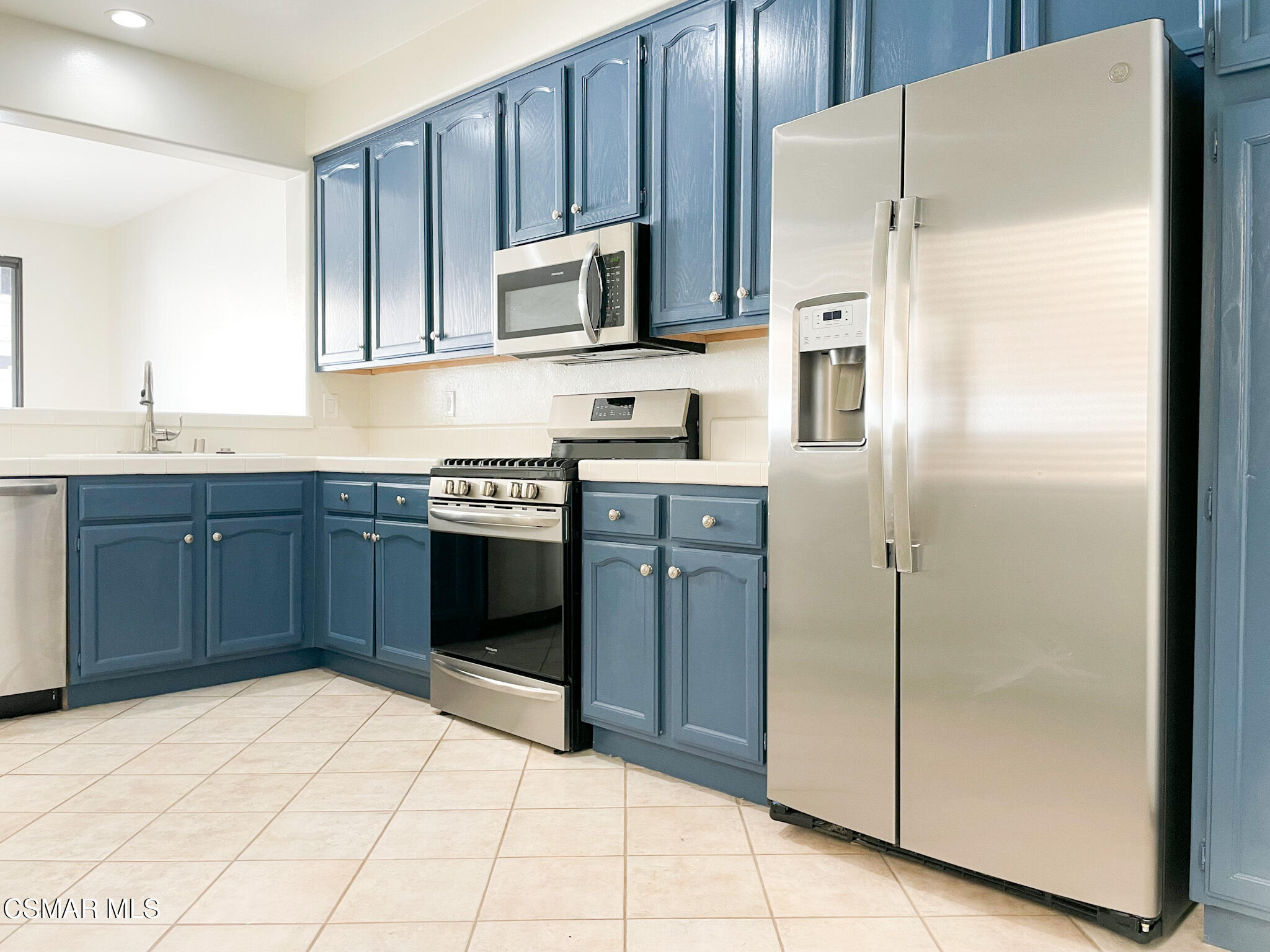 4785 Taranto Way Oak Park, CA 91377 - Photo 6 of 16 Kitchen 3