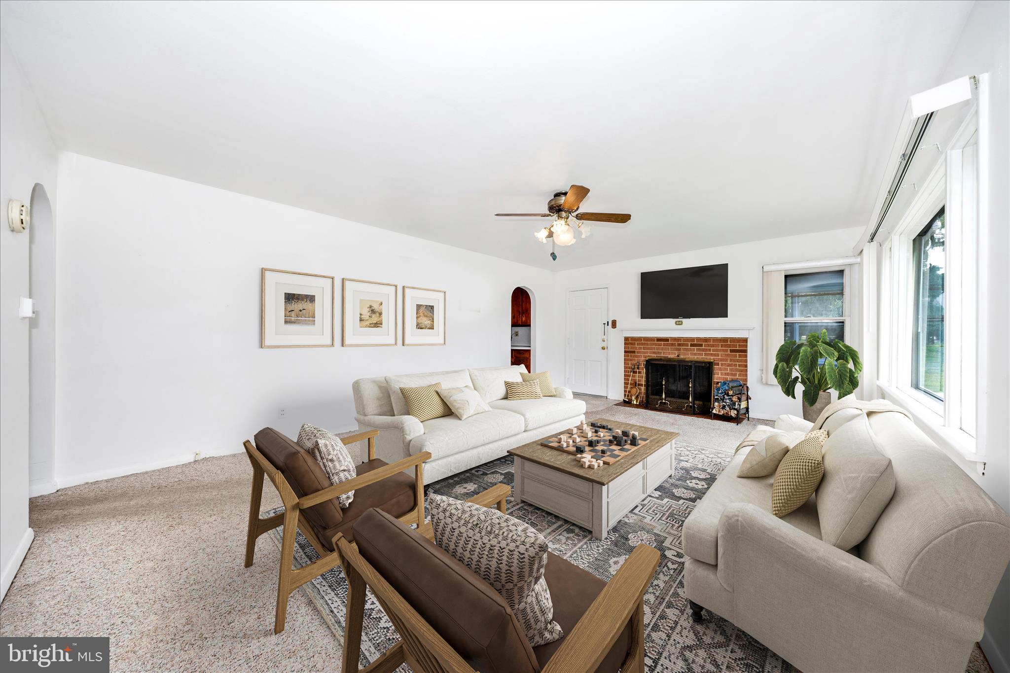 17534 Lincolnshire Road Hagerstown, MD 21740 - Photo 6 of 50 Living Room Virtually Staged