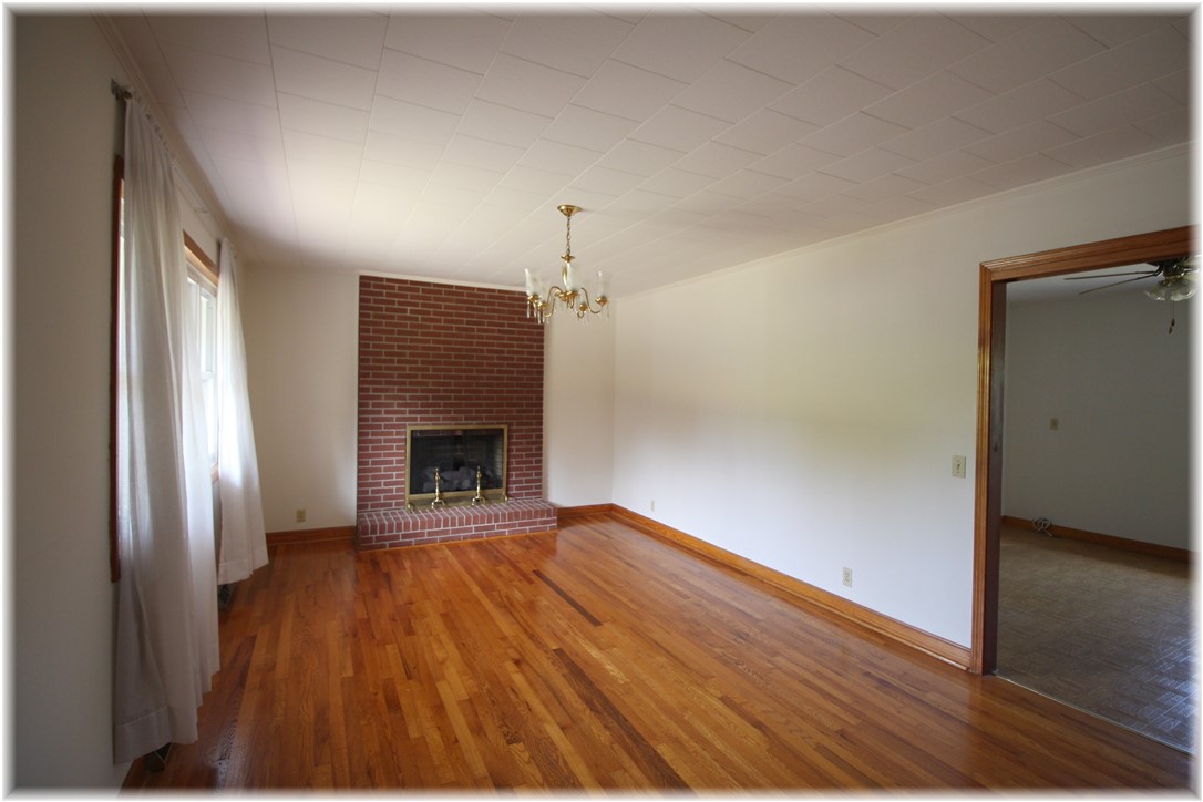 511 Old Seneca Road Westminster, SC 29693 - Photo 11 of 25 Gallery Image 11