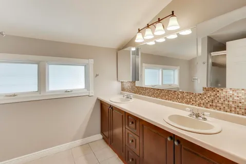 $285,000 | 2439 High Street, Blue Island, IL 60406