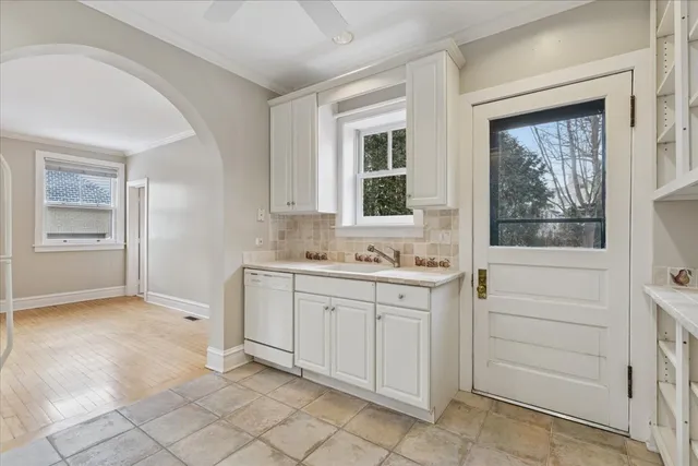 $3,995 | 3760 Gilgare Lane, Unit A, Highland Park, IL 60035