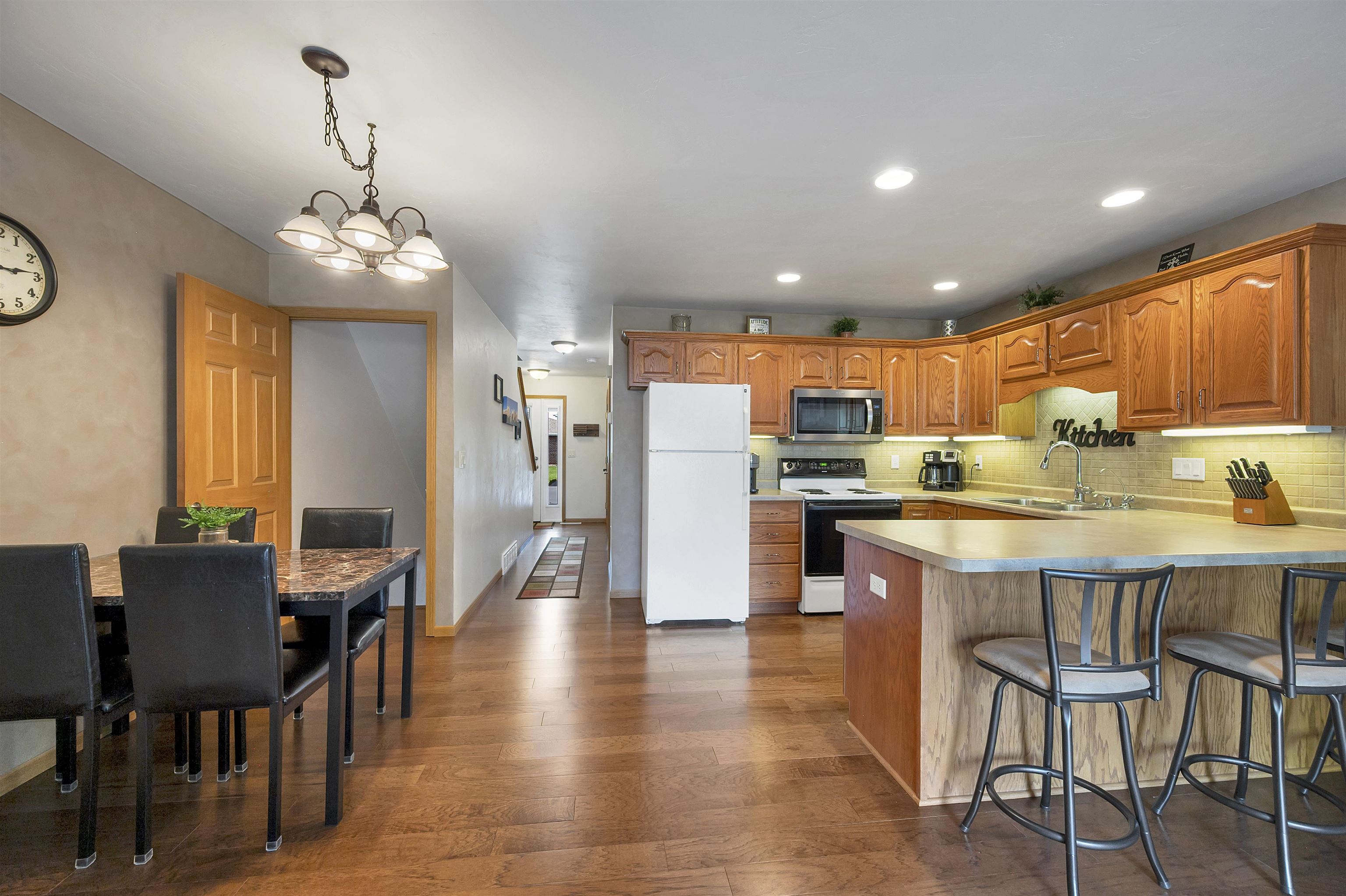 1909 Riverside Drive, Unit H Green Bay, WI 54313 - Photo 12 of 51
