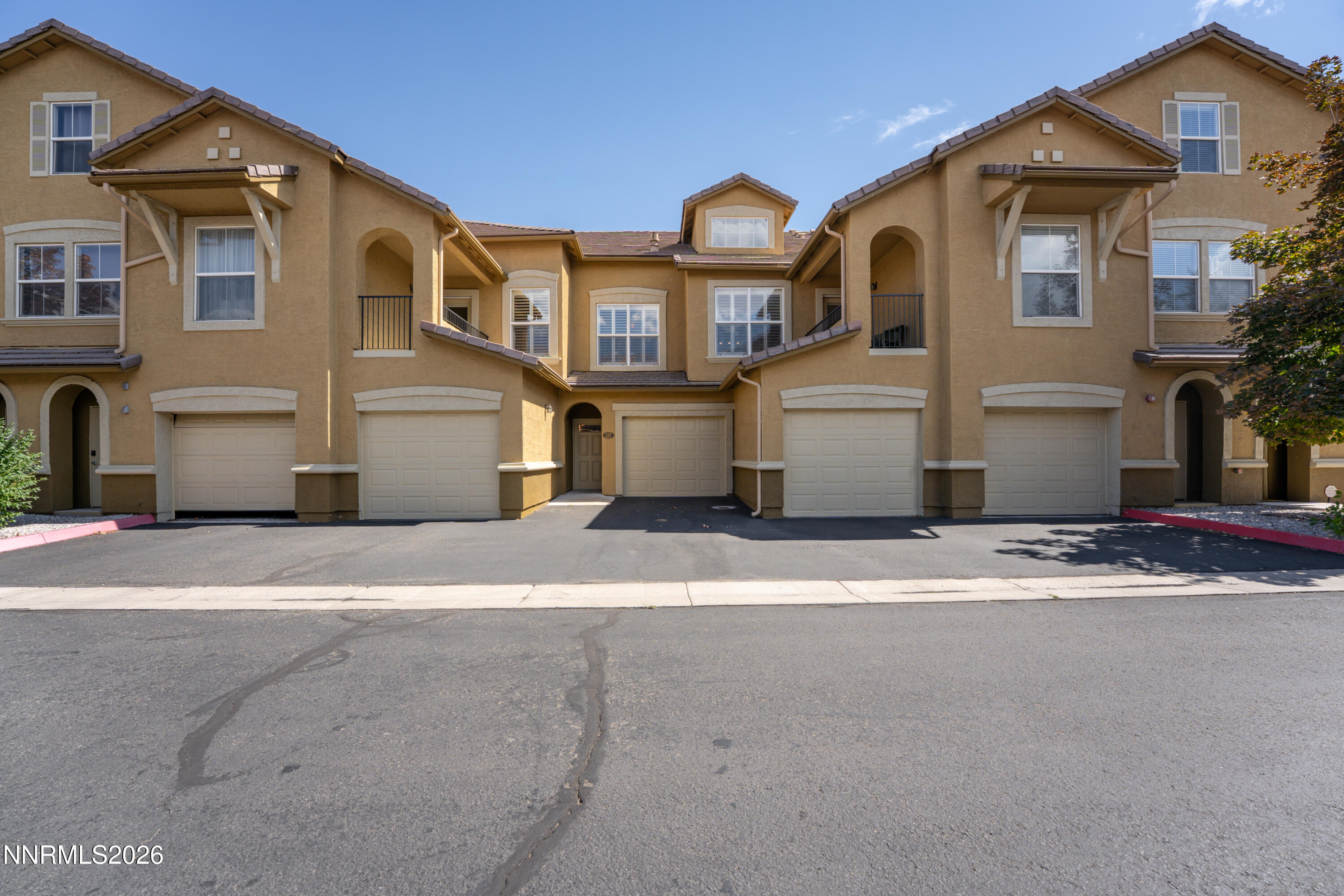 1325 South Meadows Parkway, Unit 122 Reno, NV 89521 - Photo 4 of 33 04-1325 South Meadows Pkwy Unit 122 Reno