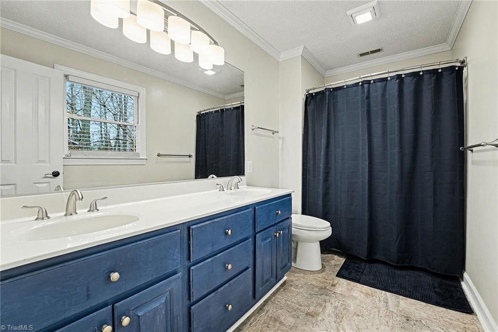 4413 Hunters Run Drive Clemmons, NC 27012 - Photo 32 of 47