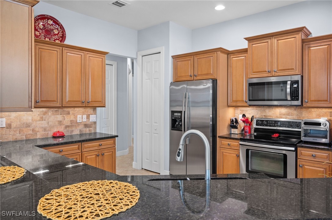 11265 Suffield Street Fort Myers, FL 33913 - Photo 14 of 47