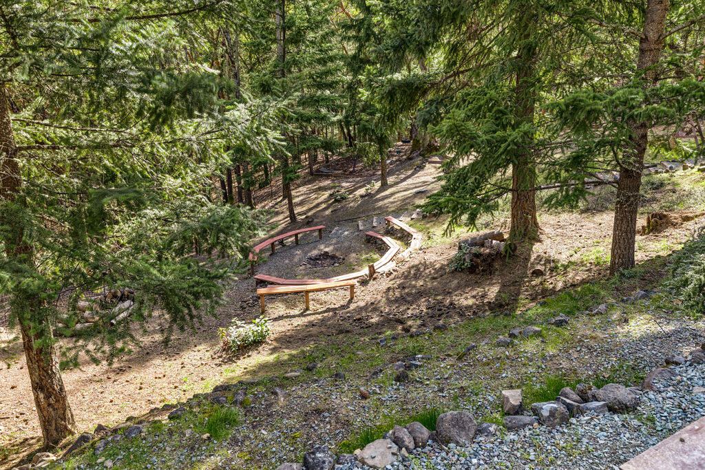 4766 Andrews Road Medford, OR 97501 - Photo 43 of 71 AR(24)