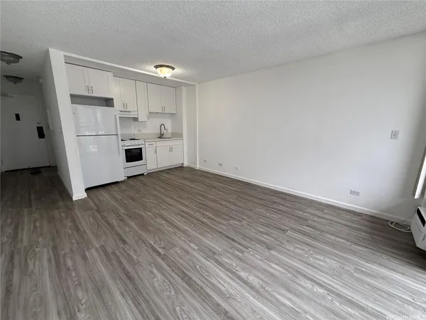$2,000 | 2345 Ala Wai Boulevard, Unit 1006, Honolulu, HI 96815