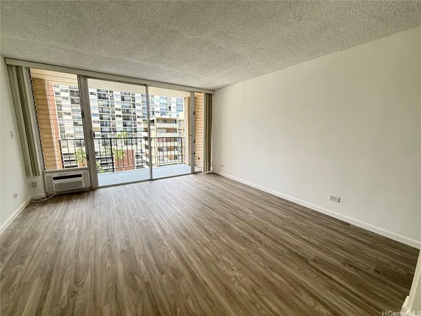$2,000 | 2345 Ala Wai Boulevard, Unit 1006, Honolulu, HI 96815