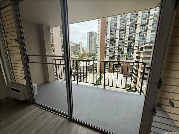 $2,000 | 2345 Ala Wai Boulevard, Unit 1006, Honolulu, HI 96815