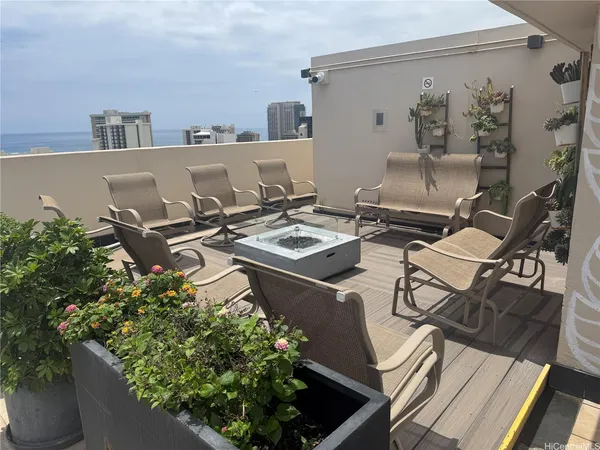 $2,000 | 2345 Ala Wai Boulevard, Unit 1006, Honolulu, HI 96815