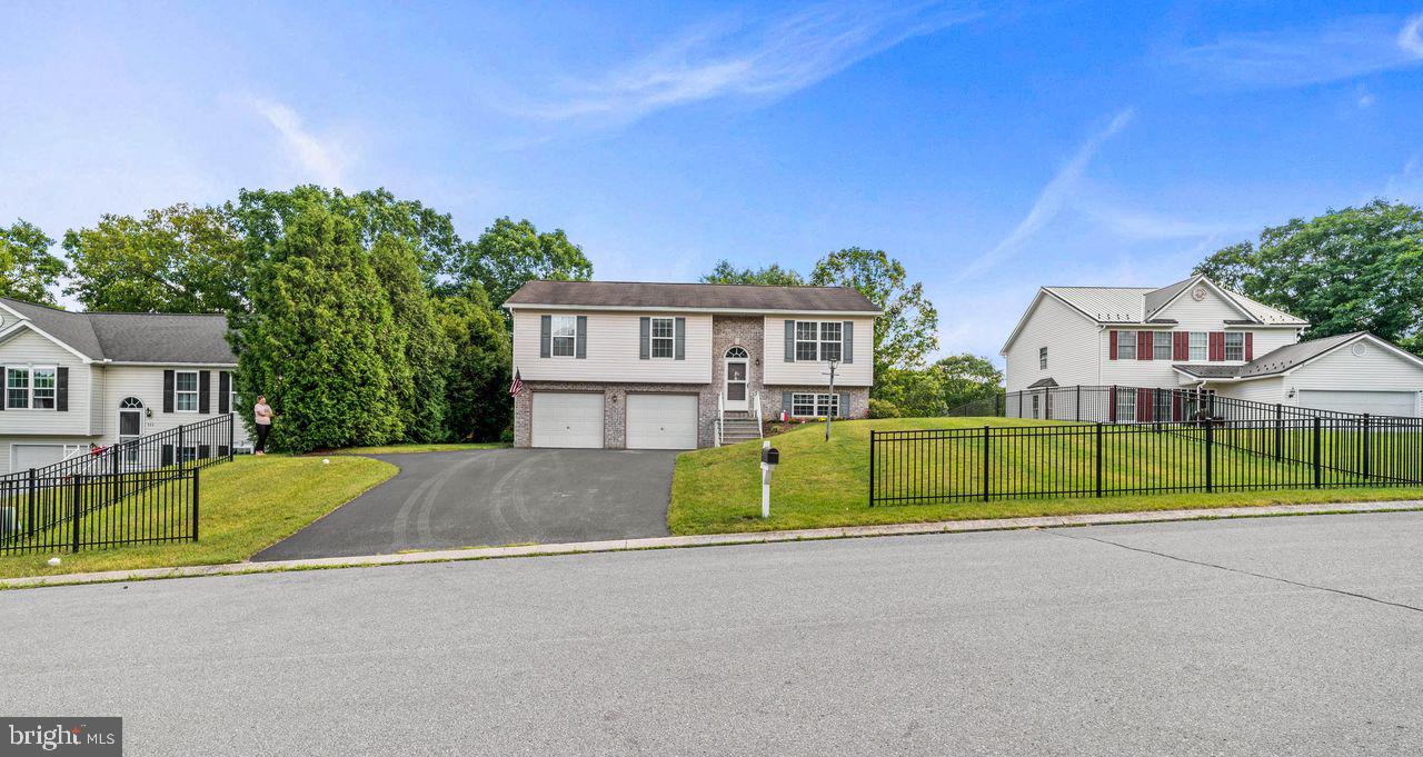 109 Schell Run Lane Tyrone, PA 16686 - Photo 1 of 30 Street View