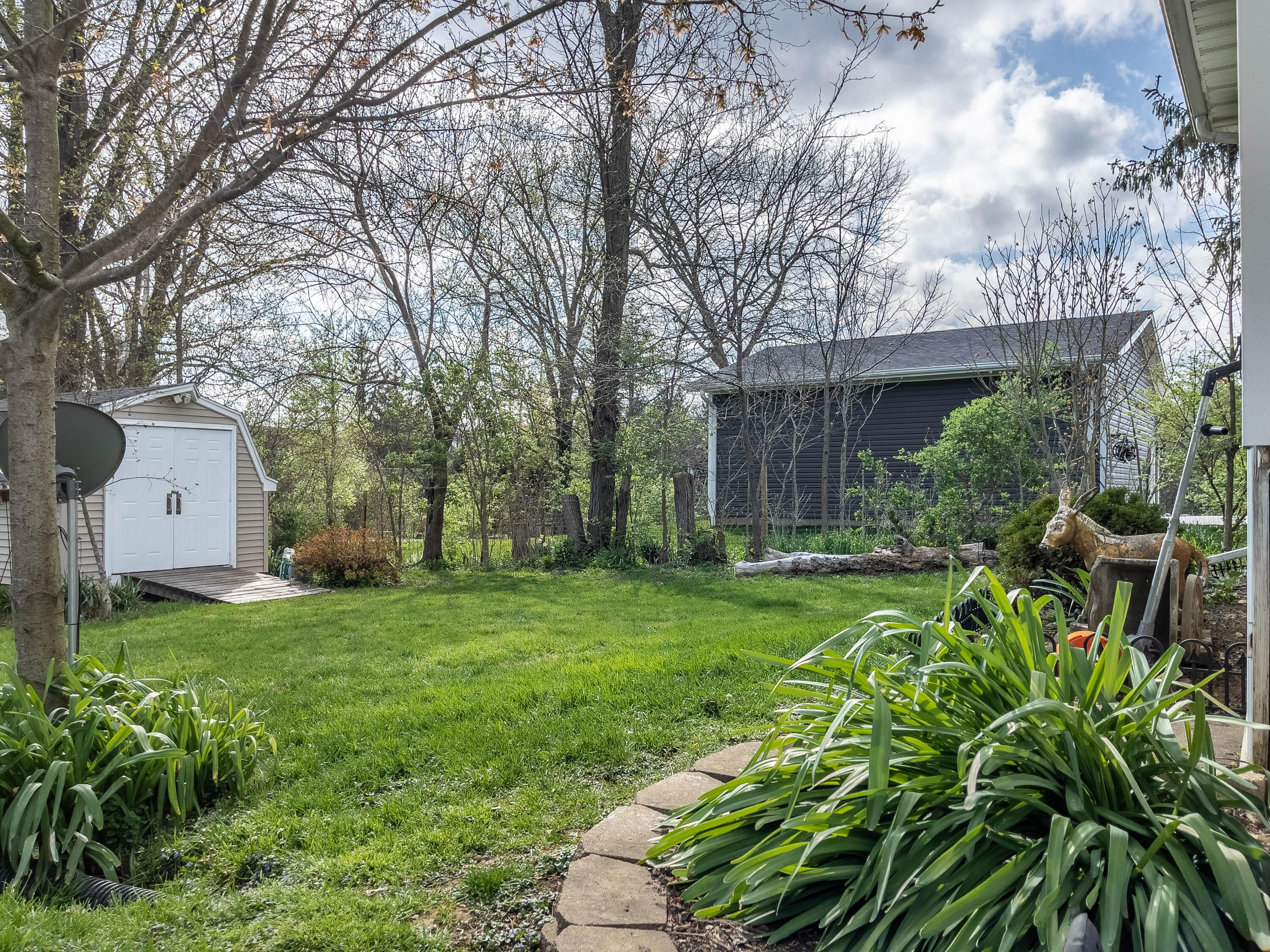 679 Shrine Road Springfield, OH 45504 - Photo 23 of 90