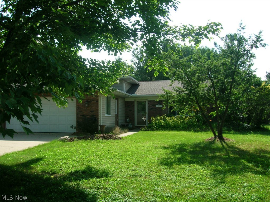 18144 Howe Road Strongsville, OH 44136 - Photo 2 of 14