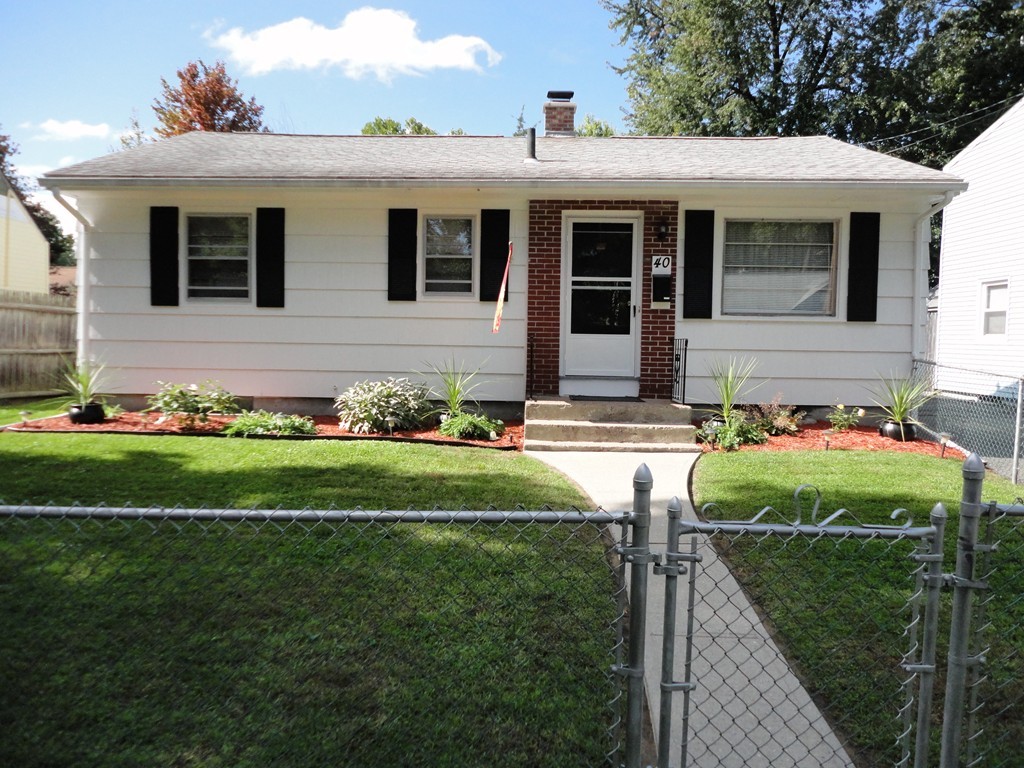40 Georgetown Street Springfield, MA 01104 - Photo 2 of 30 Gallery Image 2