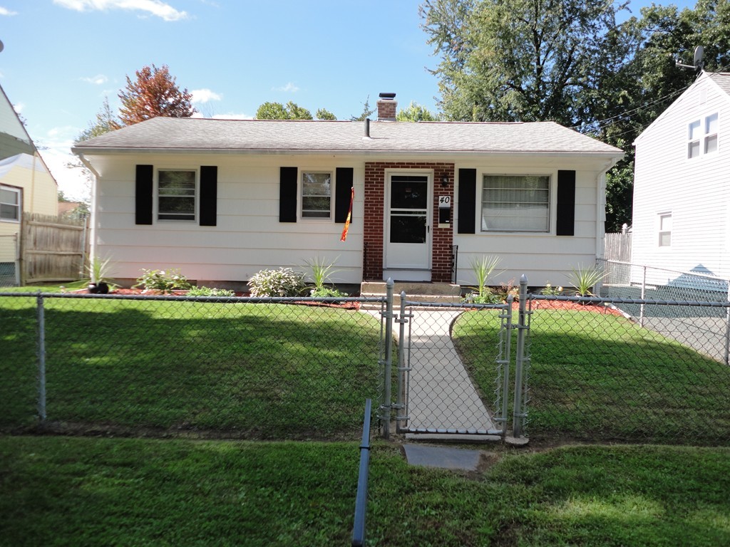 40 Georgetown Street Springfield, MA 01104 - Photo 4 of 30 Gallery Image 4