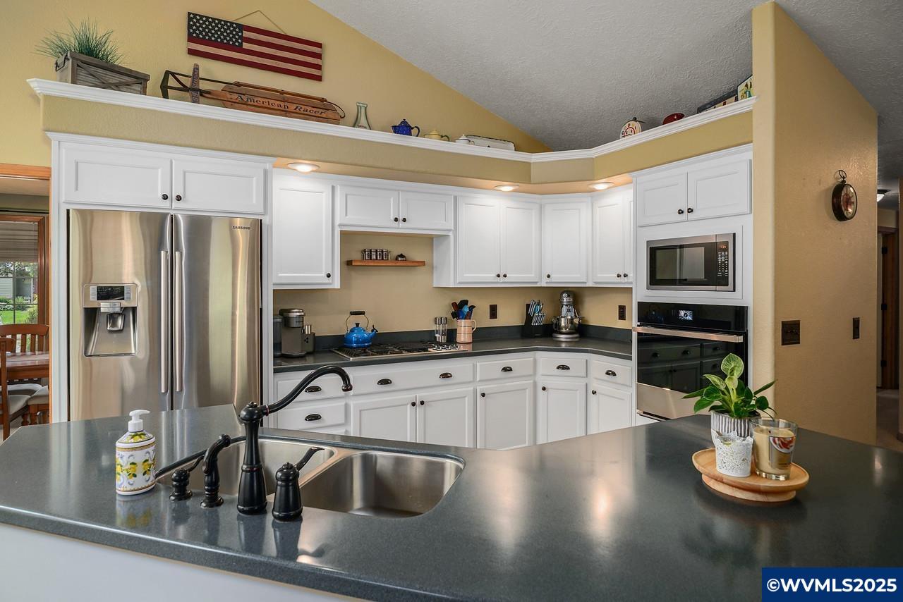 1065 Ridgepoint Street Northeast Keizer, OR 97303 - Photo 17 of 45