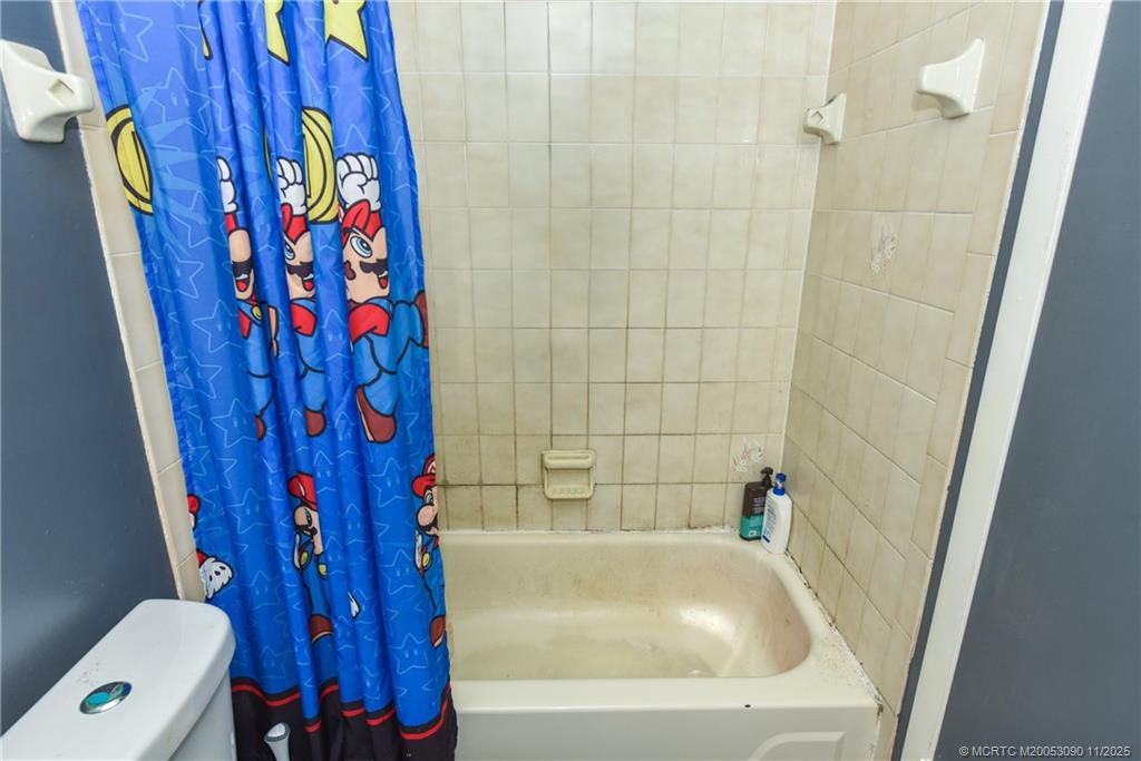 1082 Southeast St Lawrence Way Stuart, FL 34997 - Photo 13 of 20 Gallery Image 13