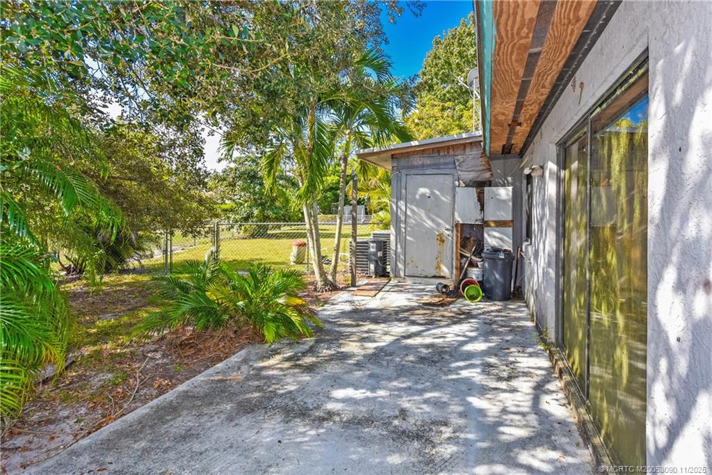 1082 Southeast St Lawrence Way Stuart, FL 34997 - Photo 18 of 20 Gallery Image 18