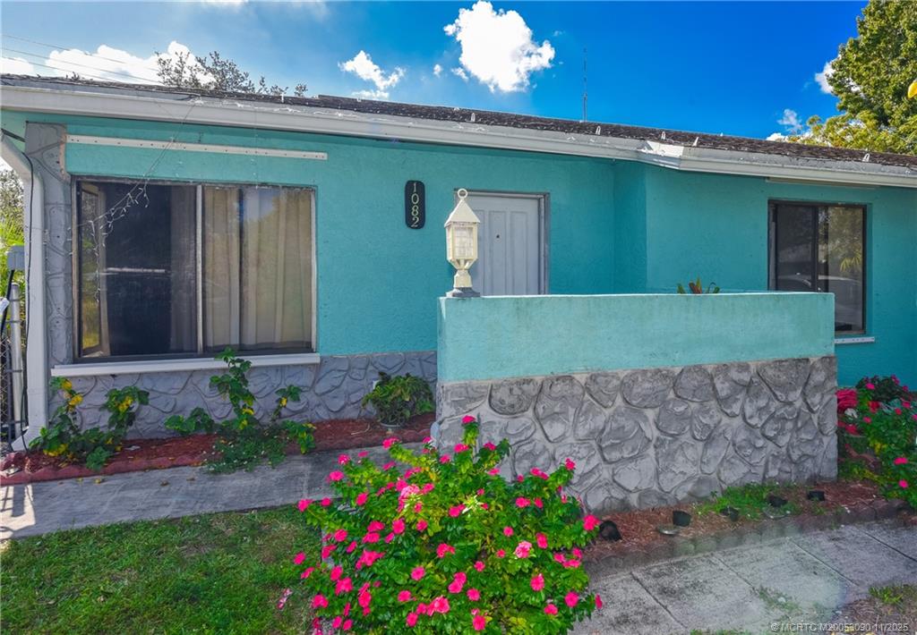 1082 Southeast St Lawrence Way Stuart, FL 34997 - Photo 2 of 20 Gallery Image 2