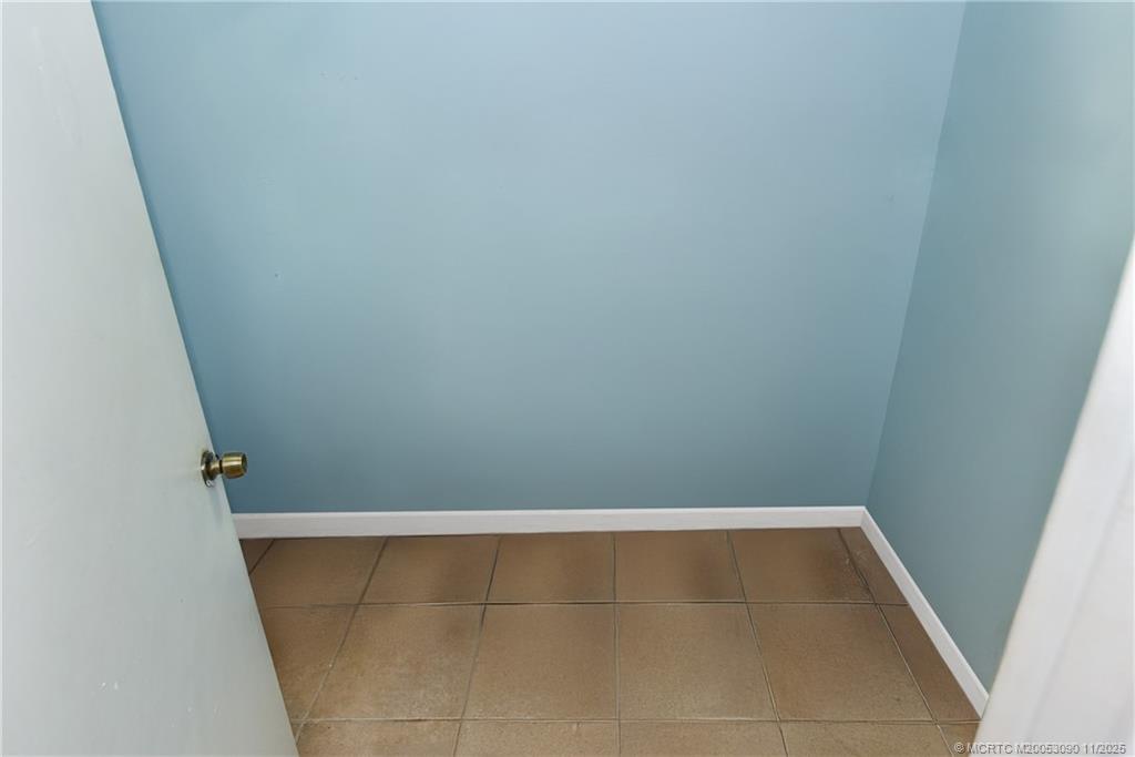 1082 Southeast St Lawrence Way Stuart, FL 34997 - Photo 10 of 20 Gallery Image 10