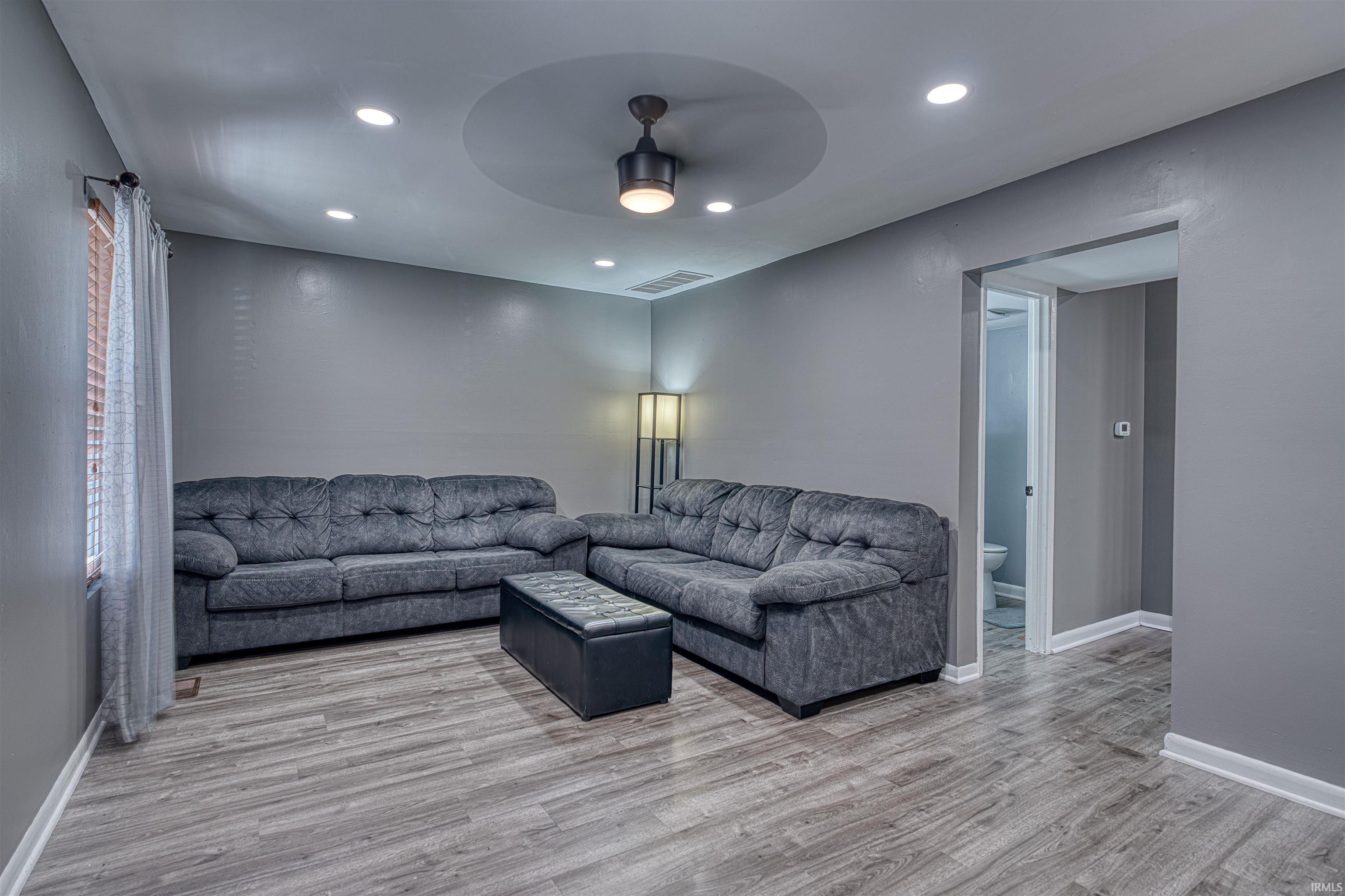 809 Southfield Road Evansville, IN 47715 - Photo 4 of 36 Gallery Image 4