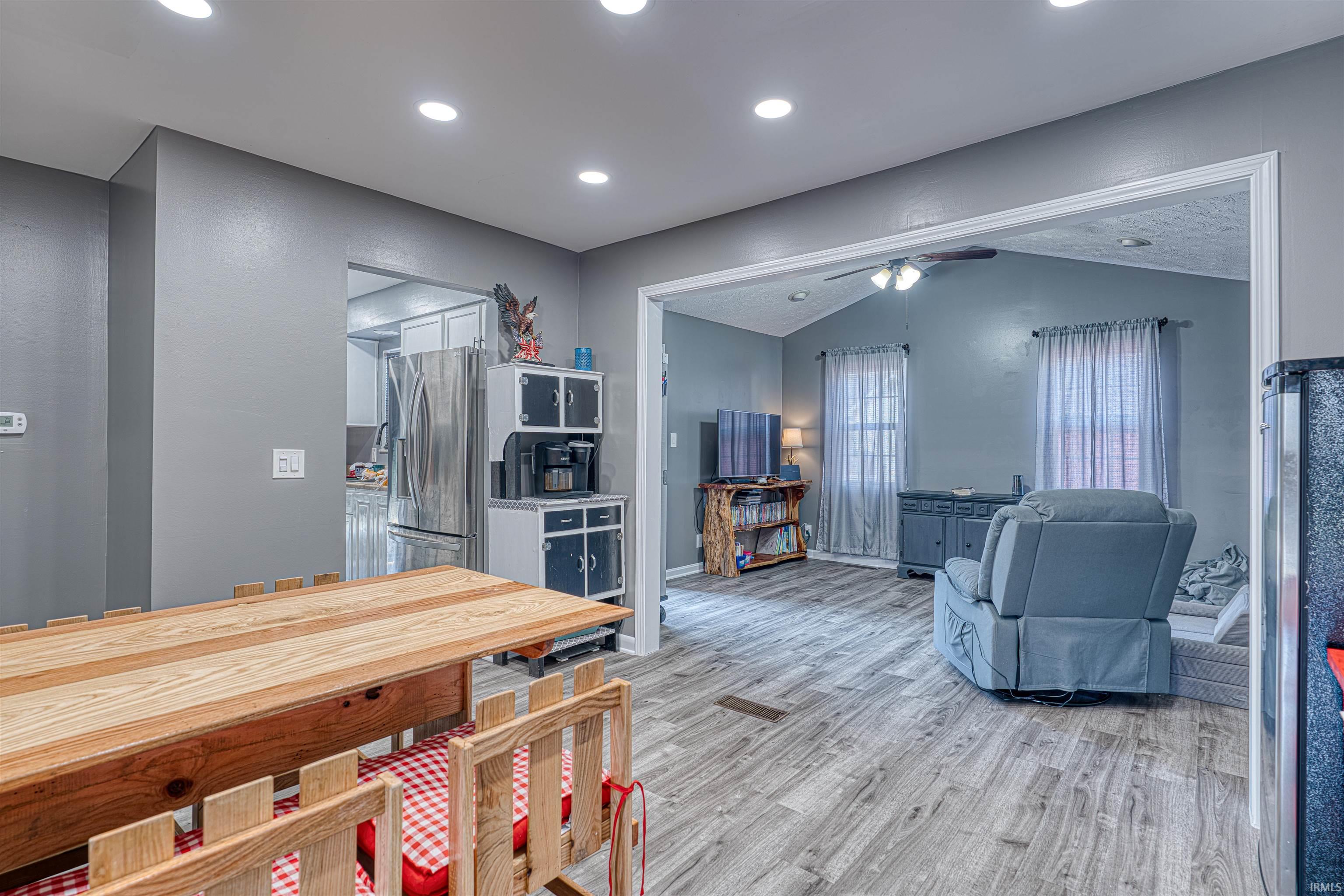 809 Southfield Road Evansville, IN 47715 - Photo 8 of 36 Gallery Image 8