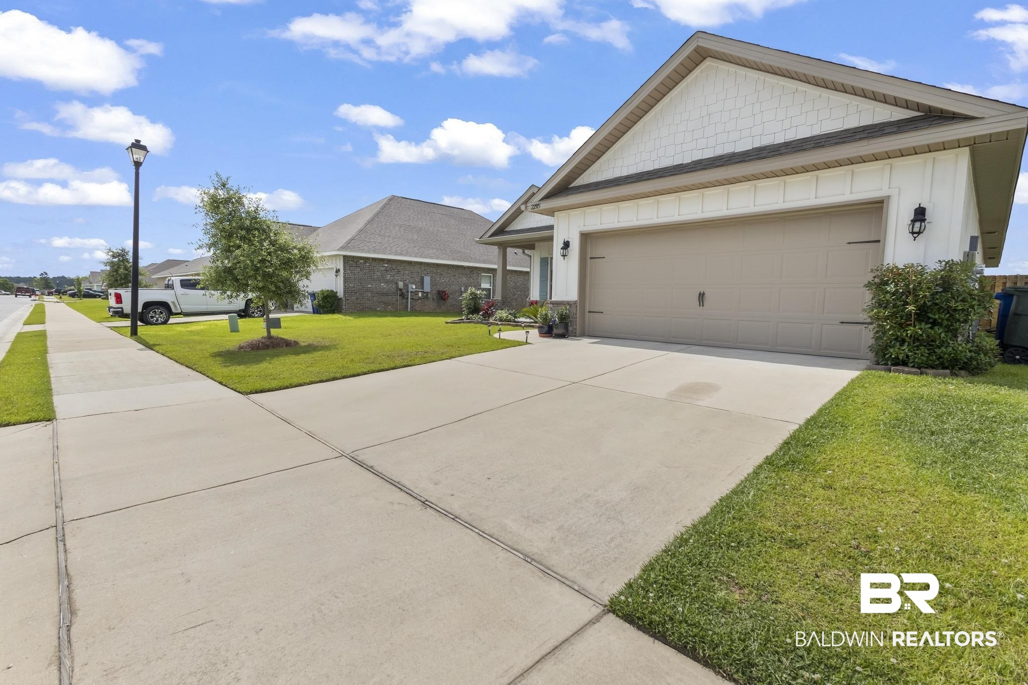 22915 Lieutenant Avenue Foley, AL 36535 - Photo 5 of 36