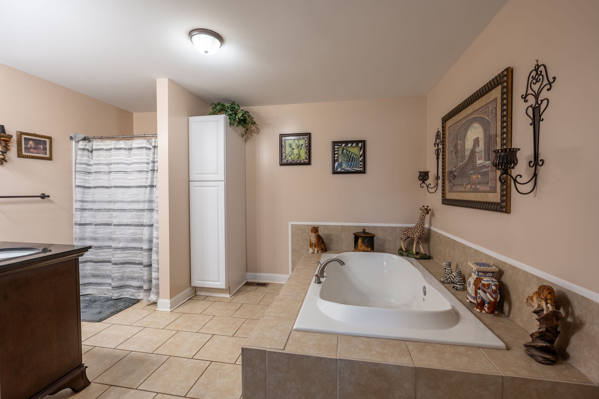 8276 Middle Butler Road Iron City, TN 38463 - Photo 19 of 27 a living room with furniture