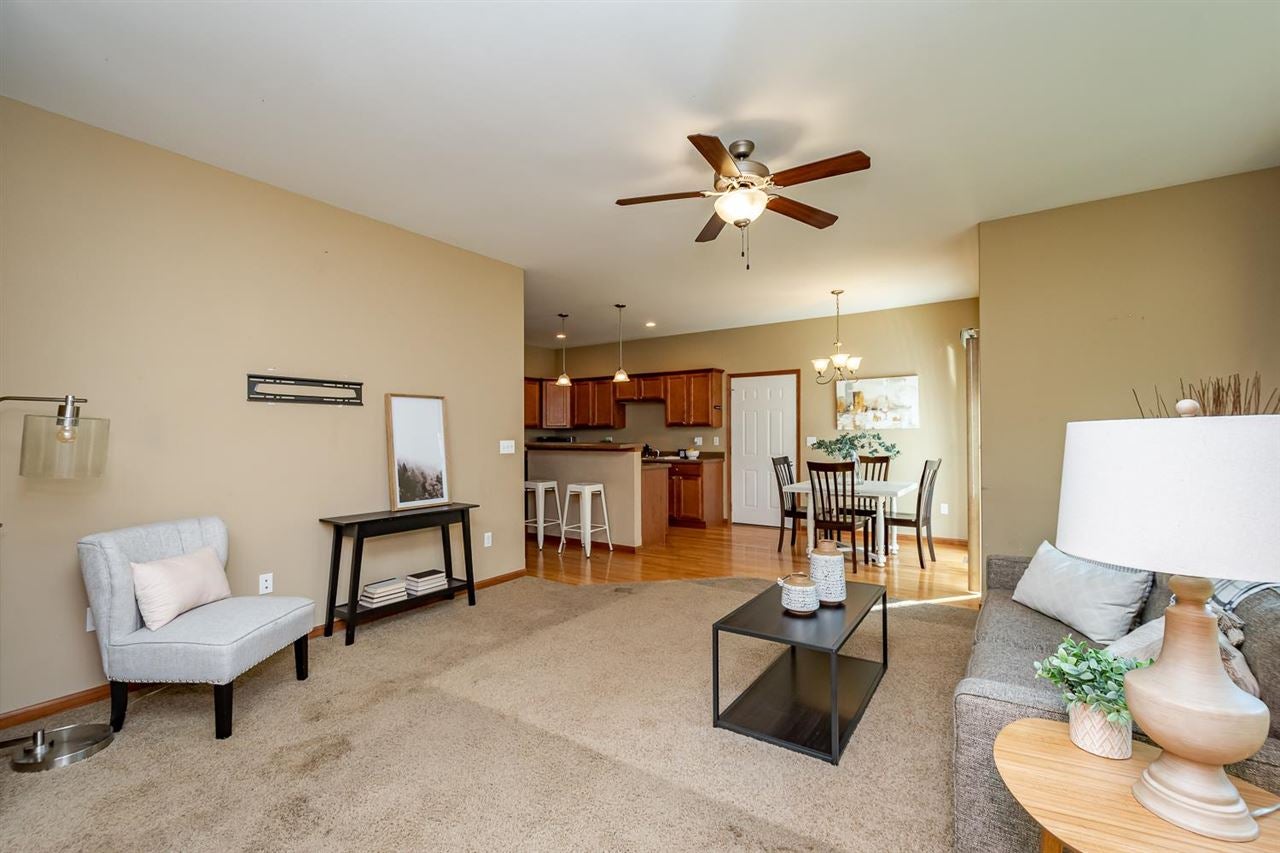 733 Arch Rock Road Iowa City, IA 52245 - Photo 10 of 27 Gallery Image 10