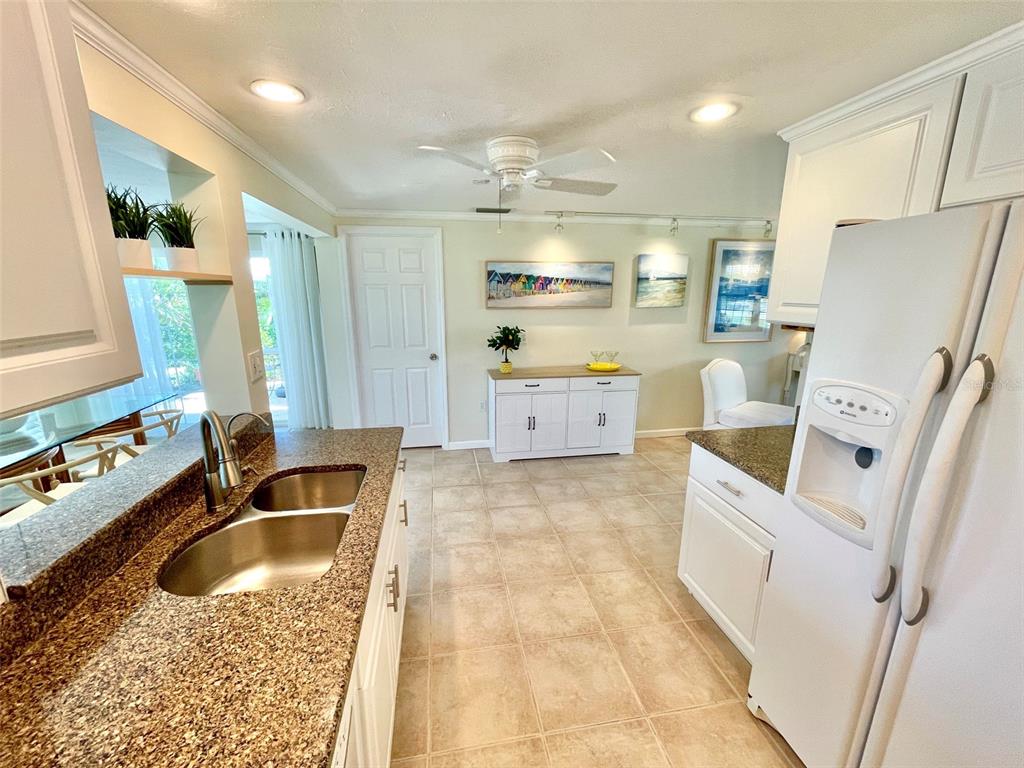 5240 Drew Road Venice, FL 34293 - Photo 12 of 44