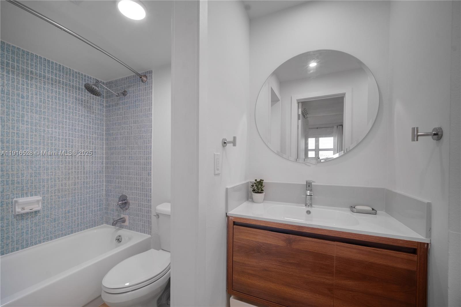 77 Crandon Boulevard, Unit 10C Key Biscayne, FL 33149 - Photo 26 of 37