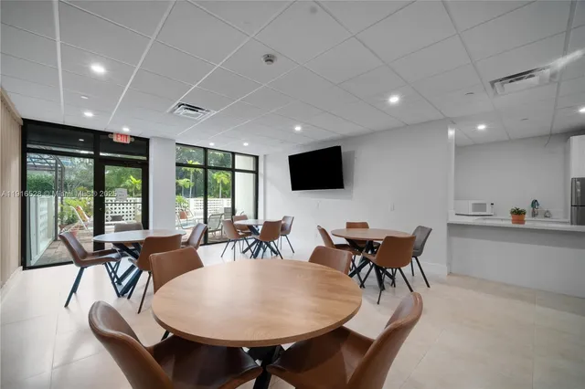 $5,000 | 77 Crandon Boulevard, Unit 10C, Key Biscayne, FL 33149