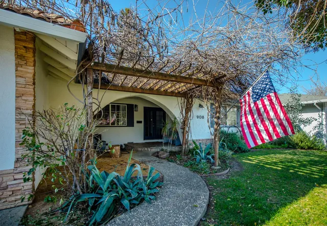 $799,000 | 908 Wendell Way, Woodland, CA 95695