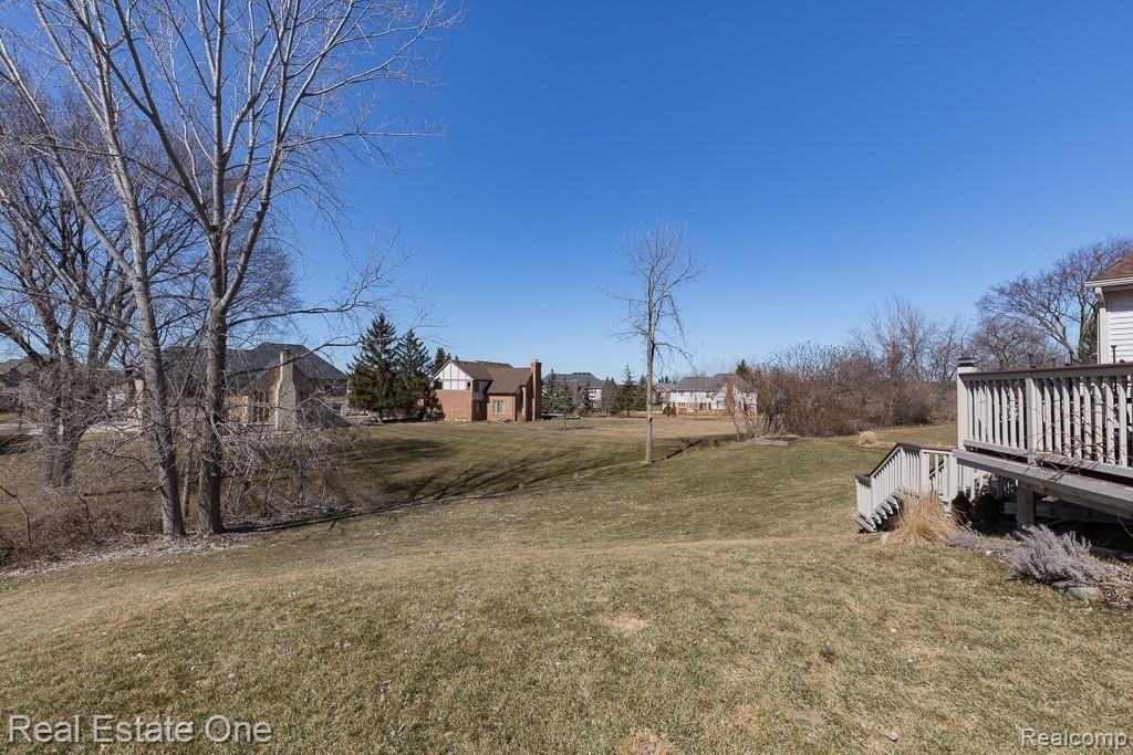 4122 Norwich Court Rochester, MI 48306 - Photo 50 of 53 Norwich Ext MLS-W104.jpg