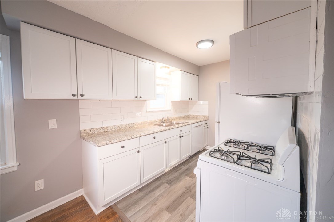 1024 North Burnett Road Springfield, OH 45503 - Photo 4 of 13 Gallery Image 4