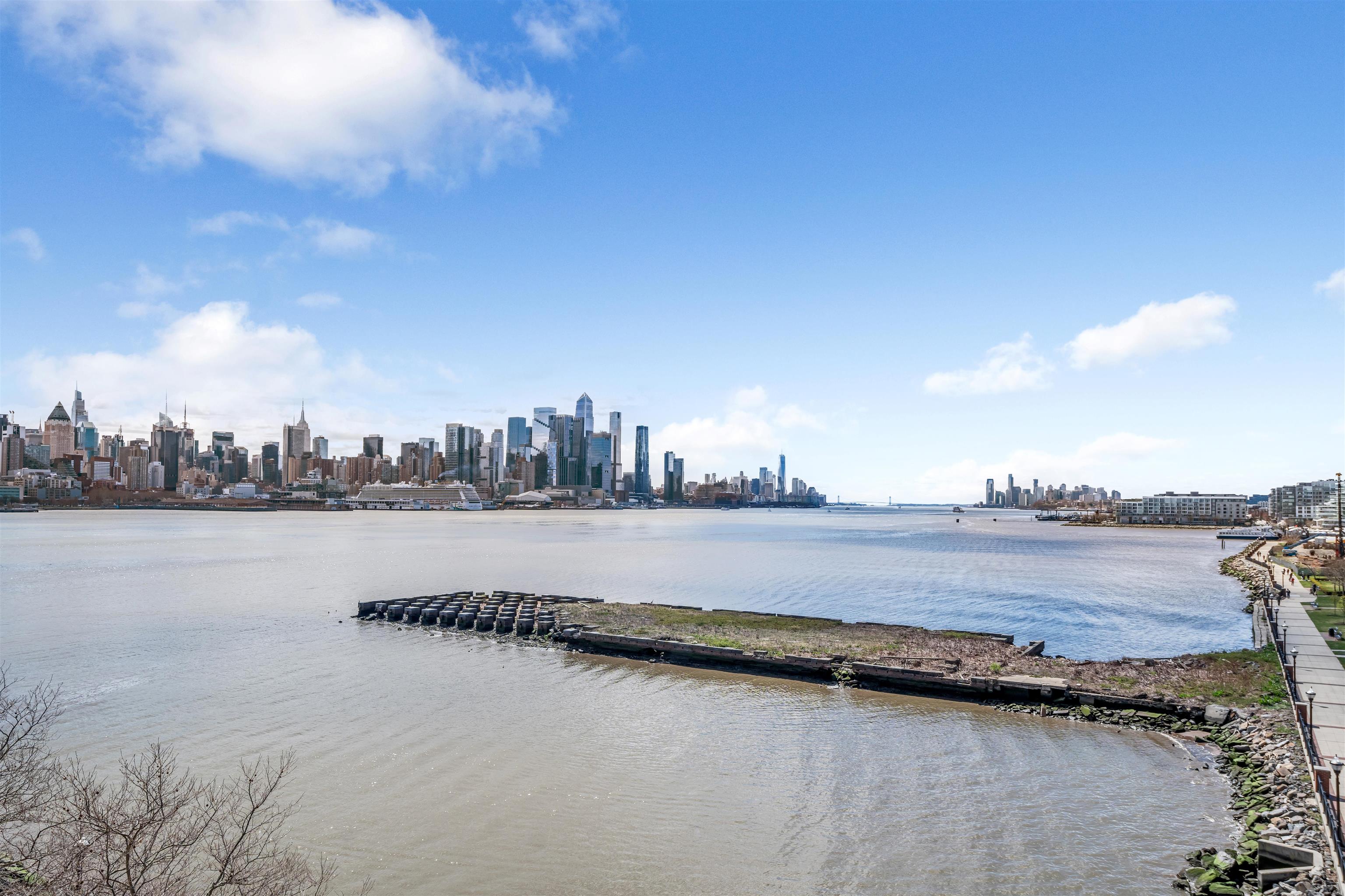 22 Ave At Port Imperial, Unit 403 West New York, NJ 07093 - Photo 27 of 31