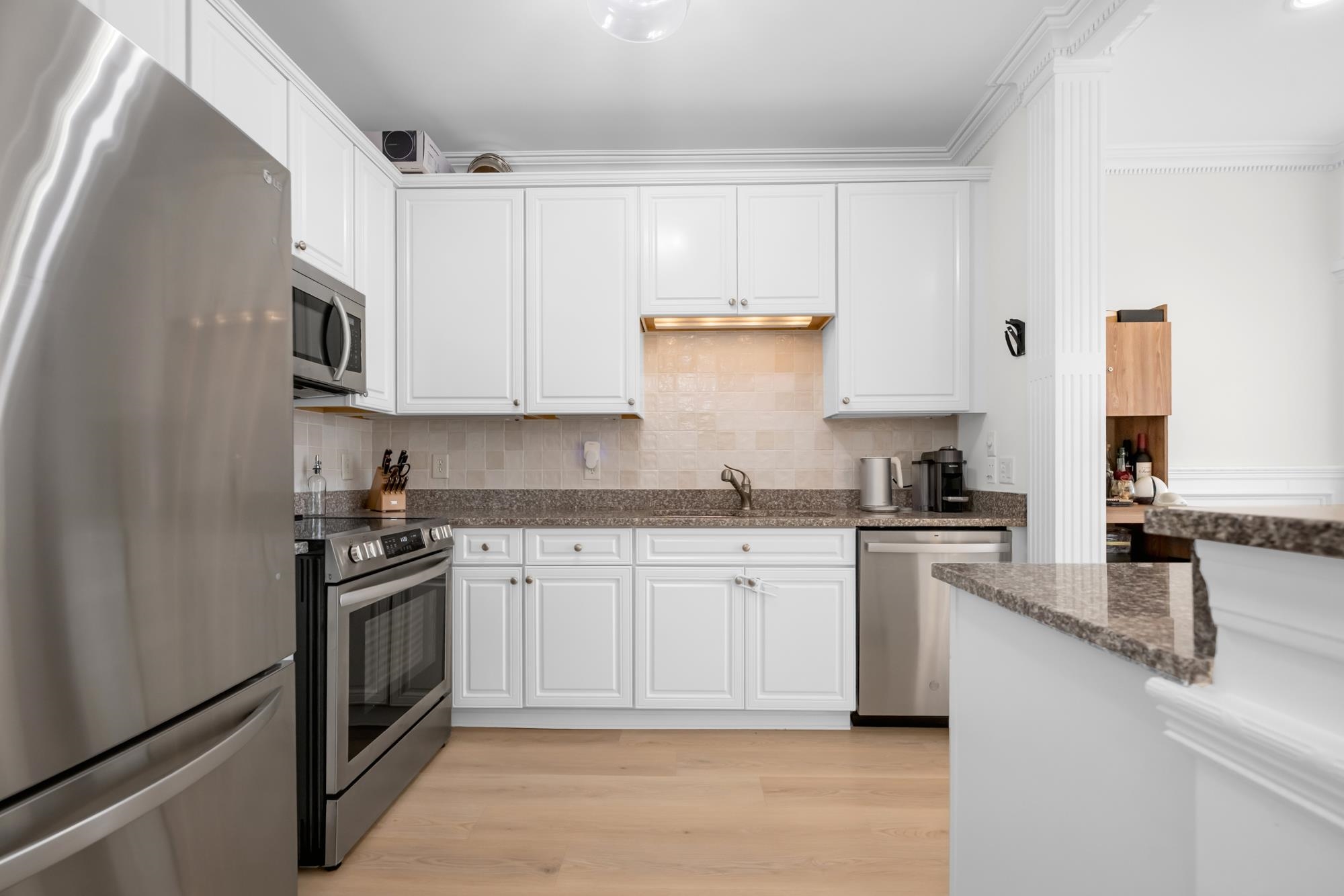 22 Ave At Port Imperial, Unit 403 West New York, NJ 07093 - Photo 9 of 31