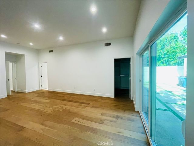 $4,795 | 14223 Califa Street, Sherman Oaks, CA 91401