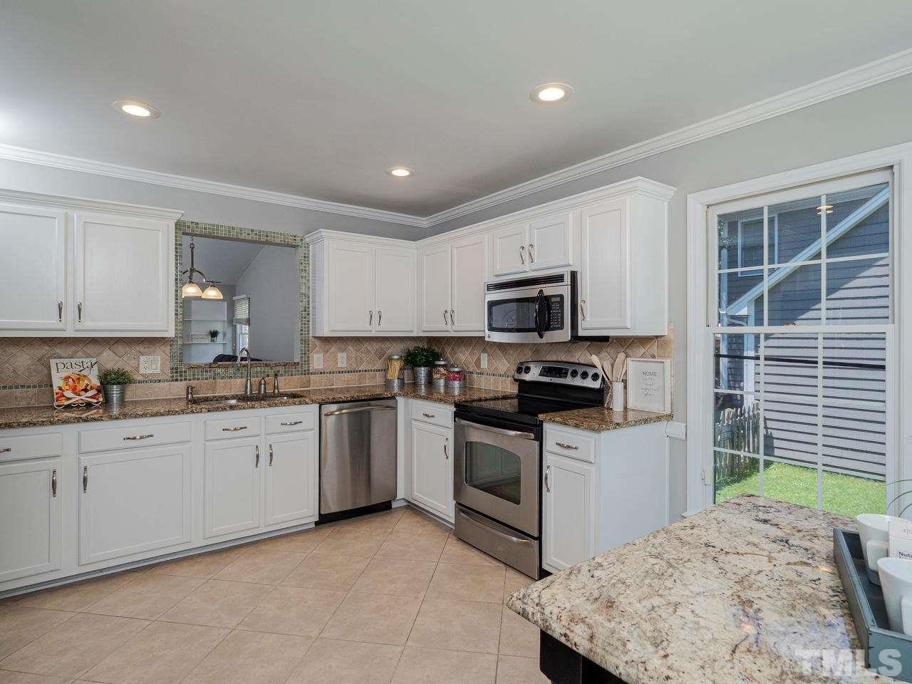 11312 North Radner Way Raleigh, NC 27613 - Photo 11 of 27