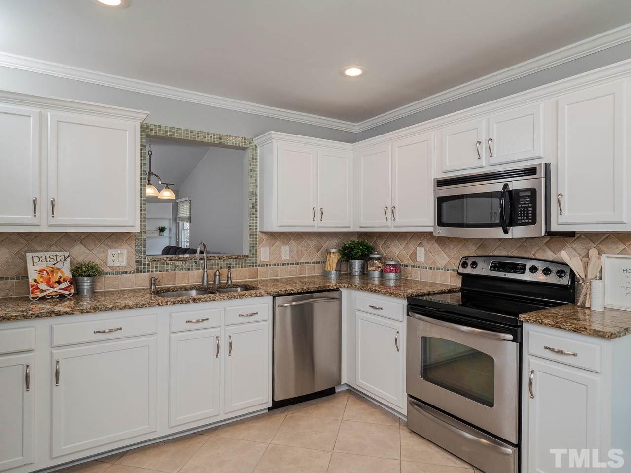 11312 North Radner Way Raleigh, NC 27613 - Photo 12 of 27