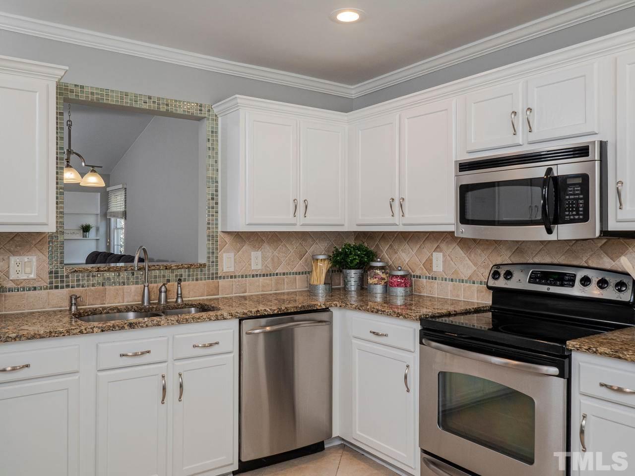 11312 North Radner Way Raleigh, NC 27613 - Photo 13 of 27