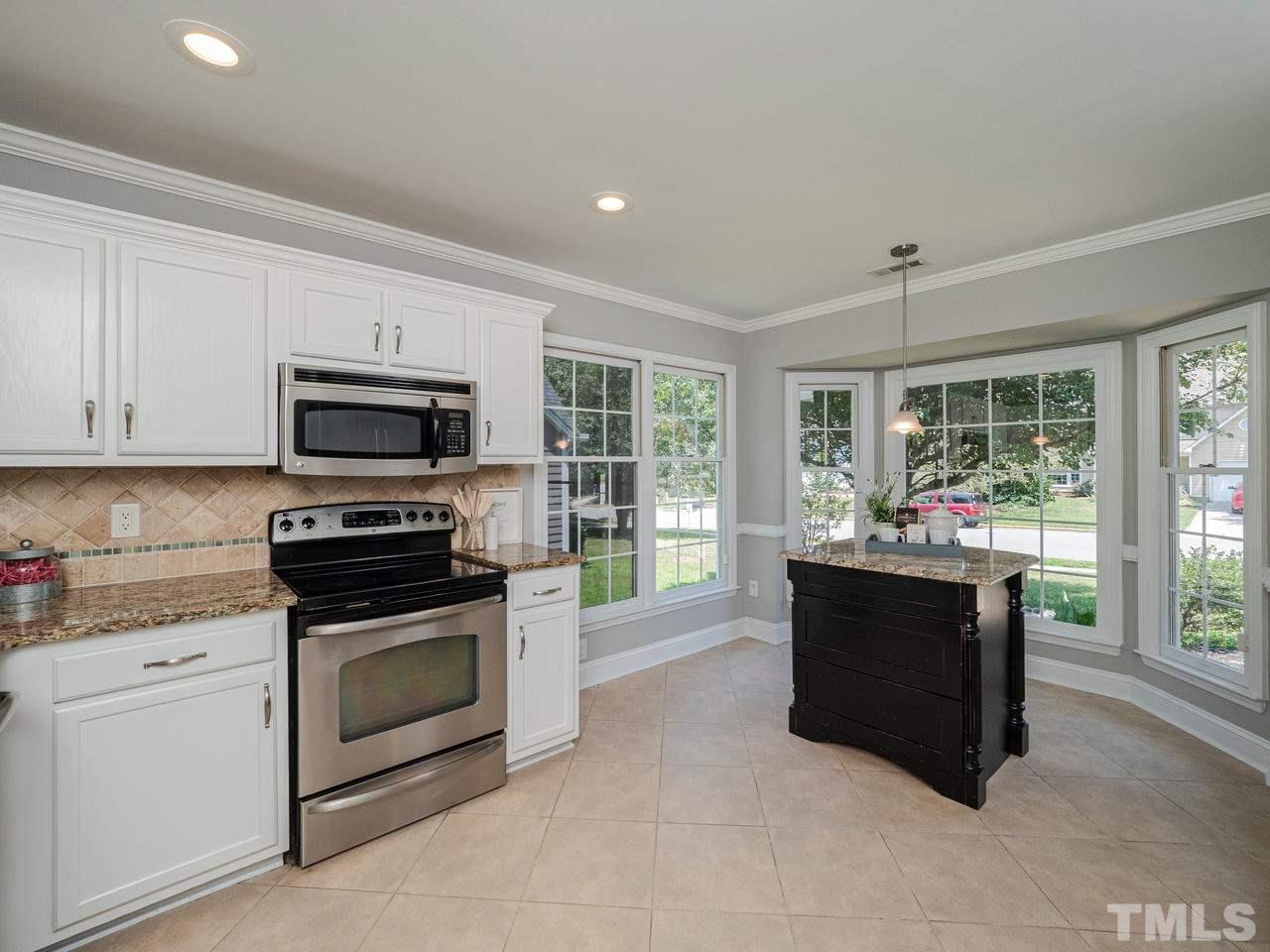 11312 North Radner Way Raleigh, NC 27613 - Photo 9 of 27
